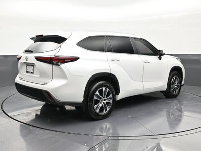 2025 Toyota Highlander XLE
