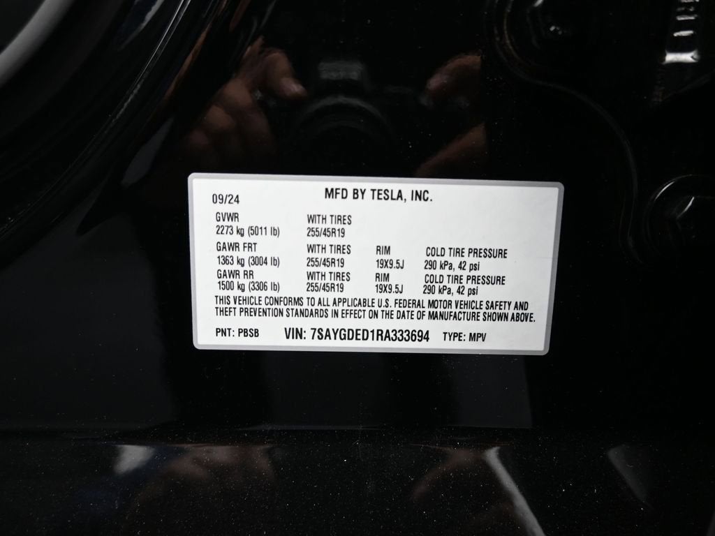 2024 Tesla Model Y LONG RANGE