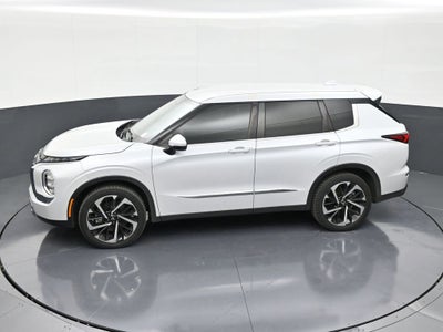 2022 Mitsubishi Outlander ES
