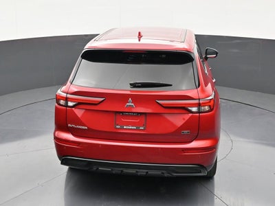 2023 Mitsubishi Outlander SE