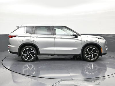 2023 Mitsubishi Outlander PHEV SE