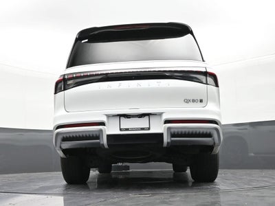 2025 INFINITI QX80 PURE