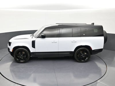2023 Land Rover Defender X-Dynamic SE