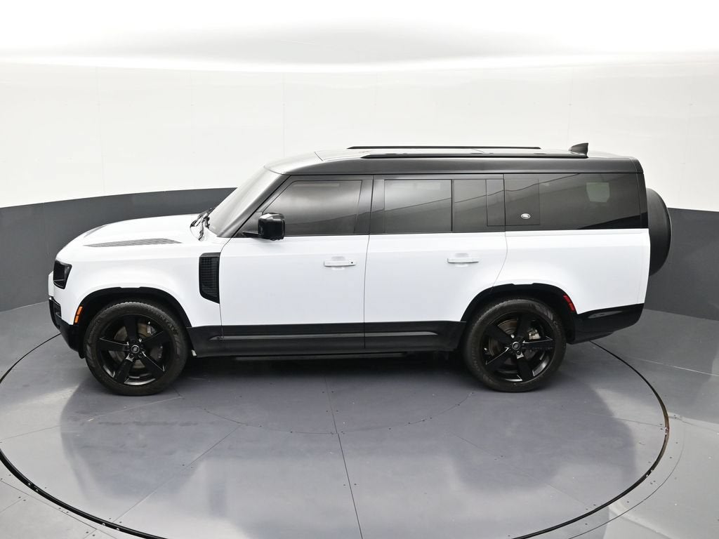 2023 Land Rover Defender X-Dynamic SE