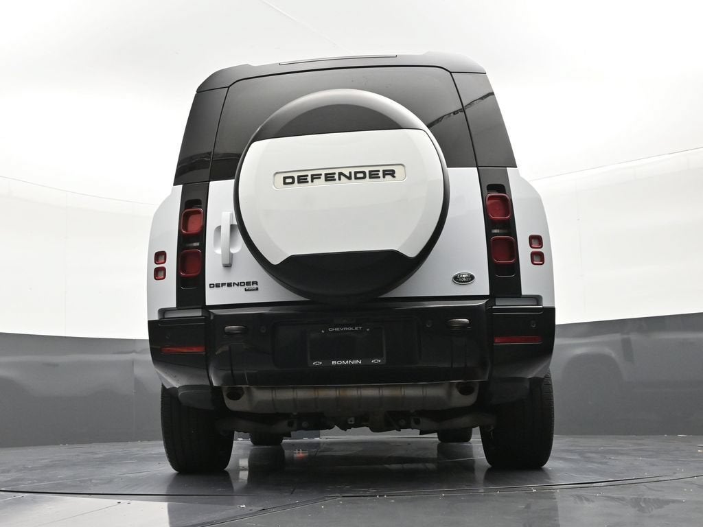 2023 Land Rover Defender X-Dynamic SE