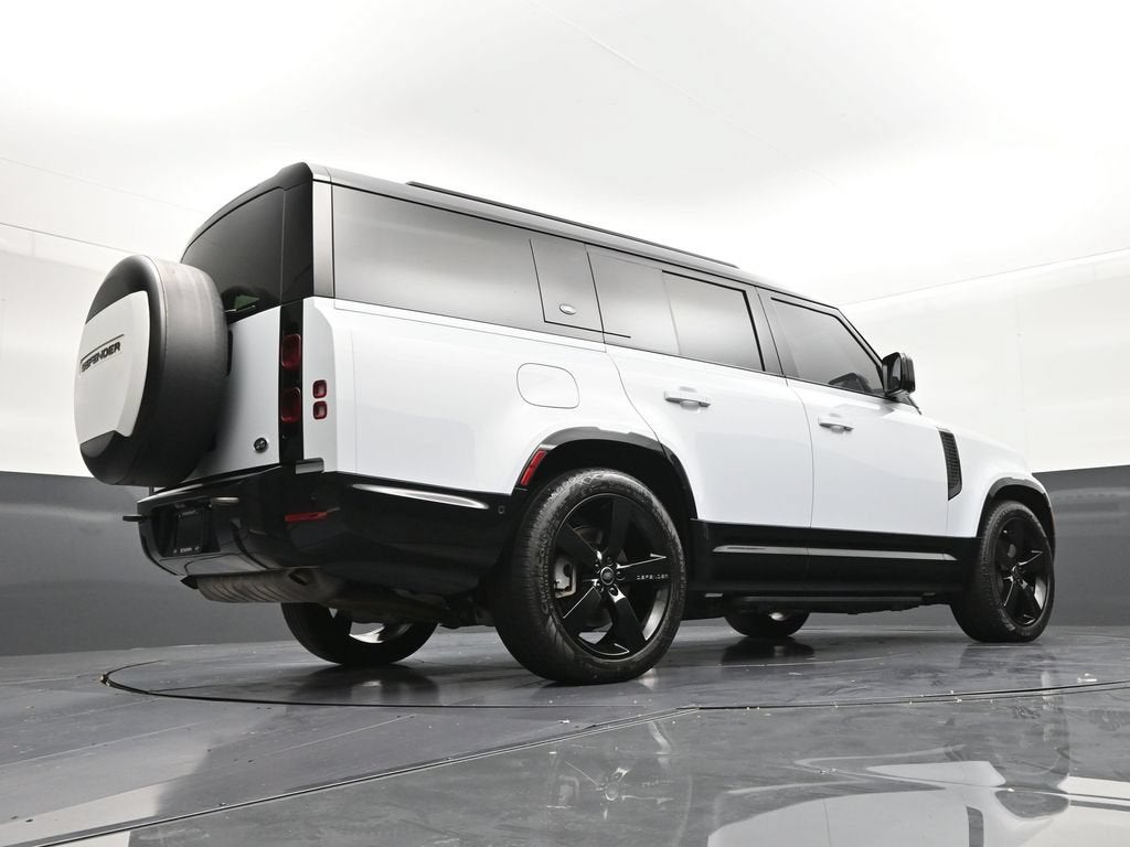 2023 Land Rover Defender X-Dynamic SE