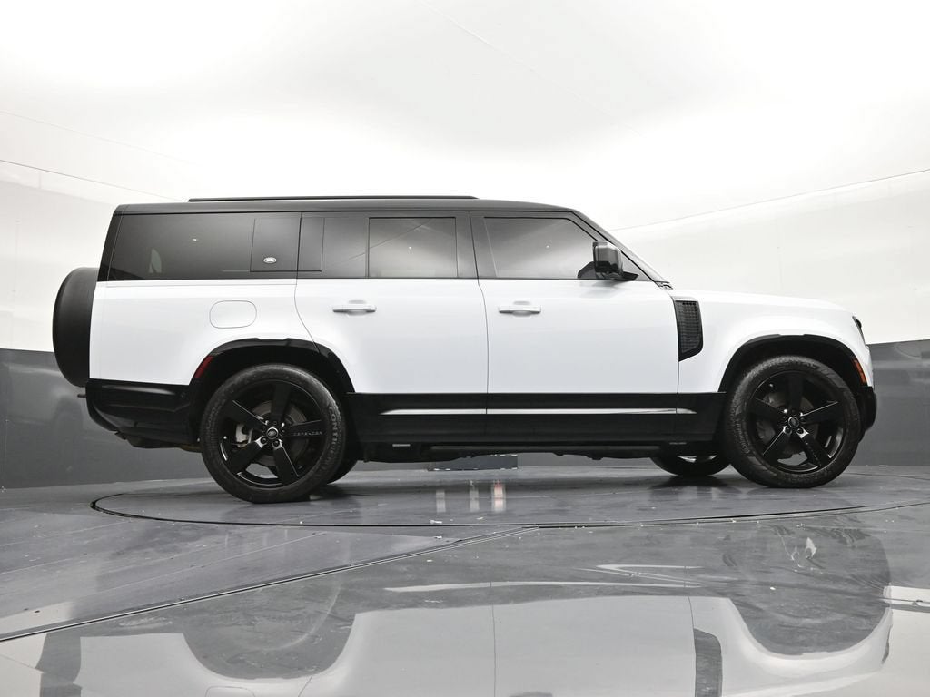 2023 Land Rover Defender X-Dynamic SE