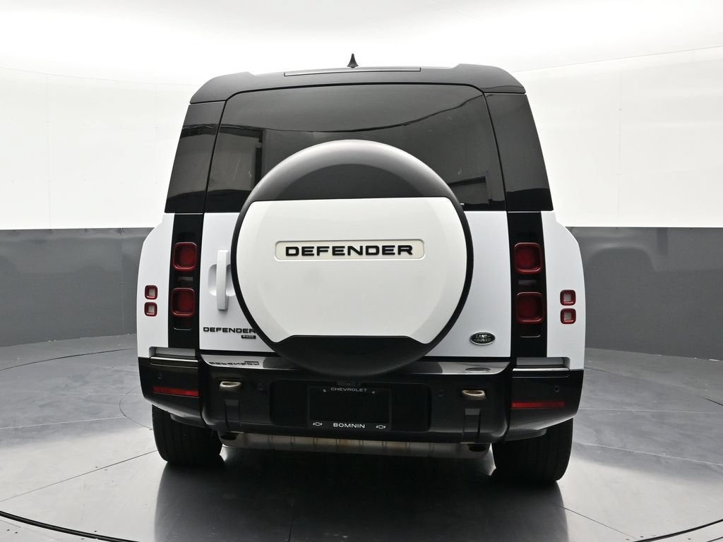 2023 Land Rover Defender X-Dynamic SE