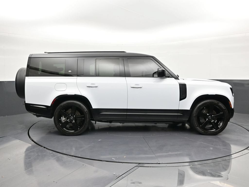 2023 Land Rover Defender X-Dynamic SE