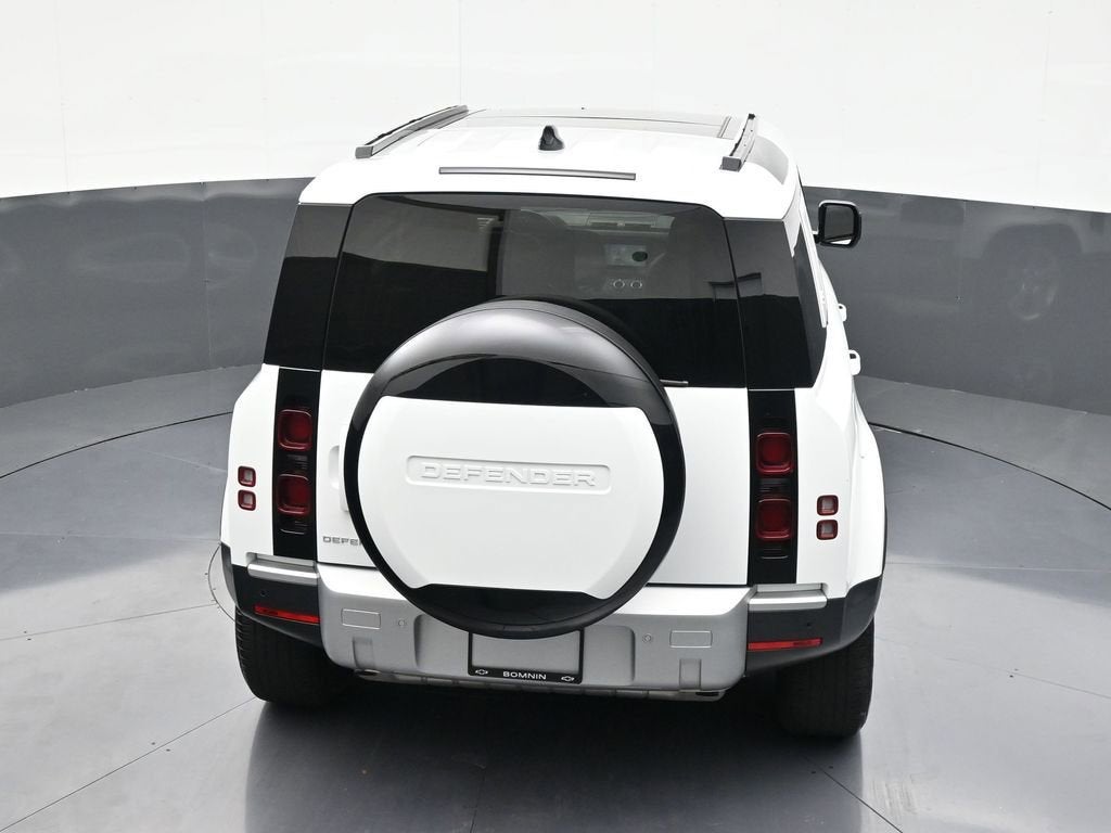2024 Land Rover Defender 110 P400 S