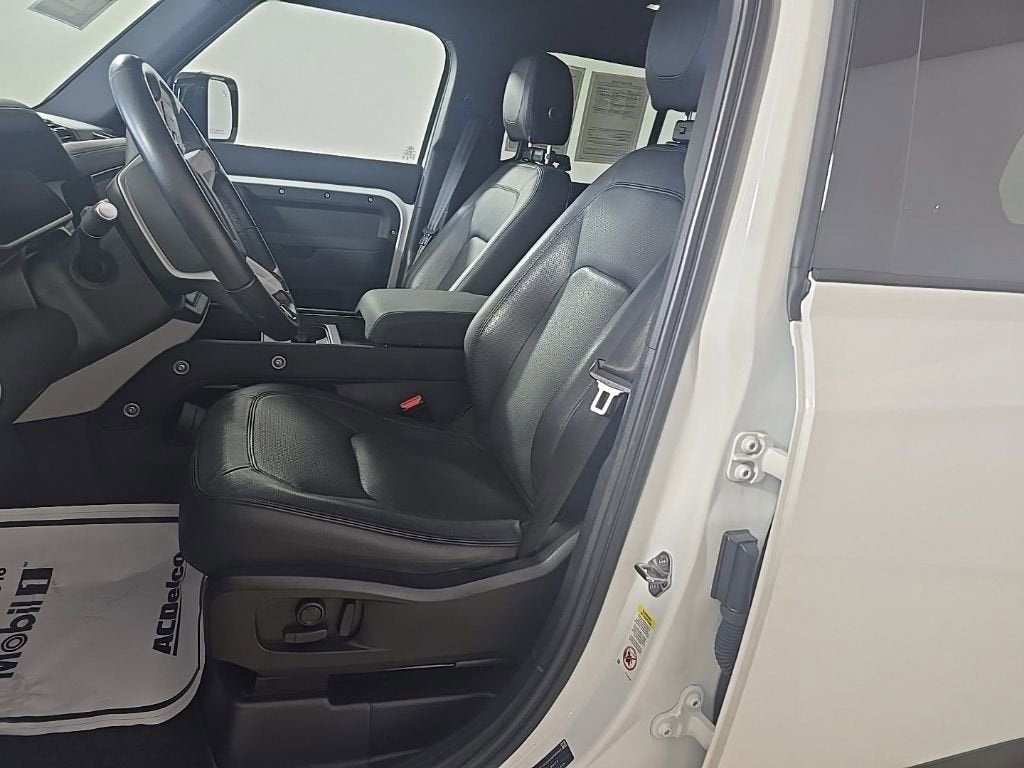 2023 Land Rover Defender S