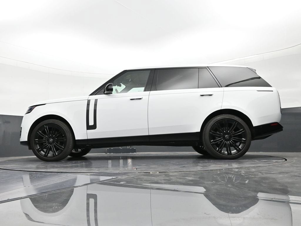 2025 Land Rover Range Rover SE