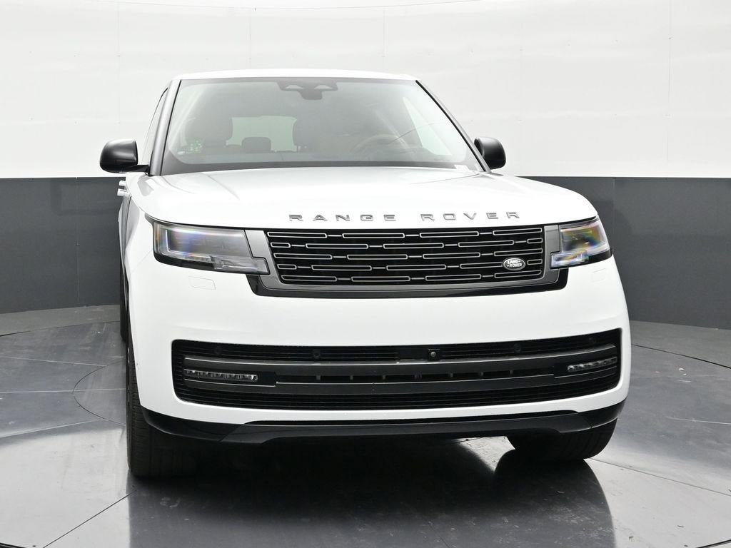 2025 Land Rover Range Rover SE