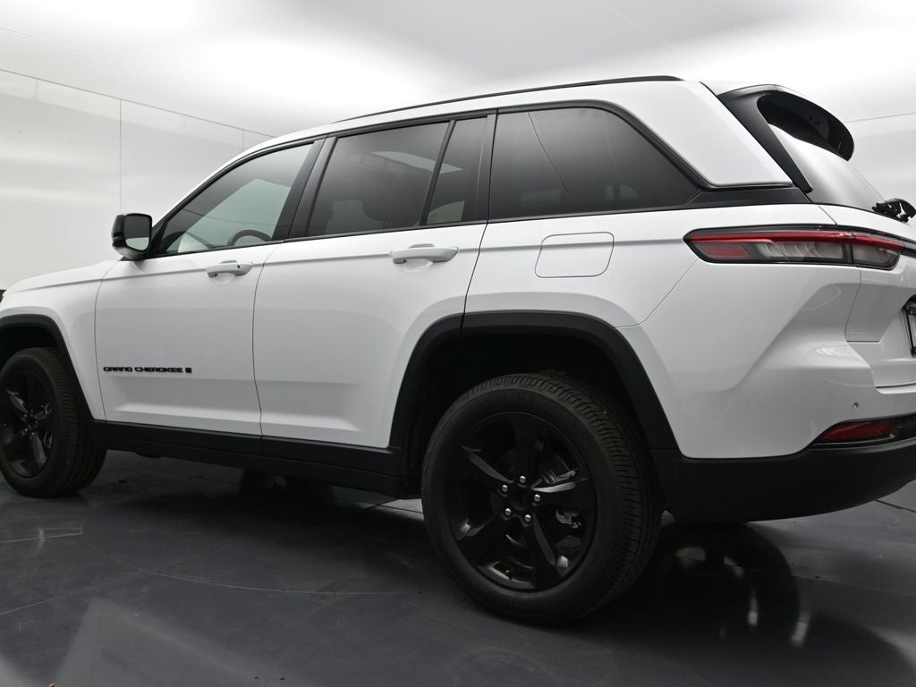 2022 Jeep Grand Cherokee Altitude