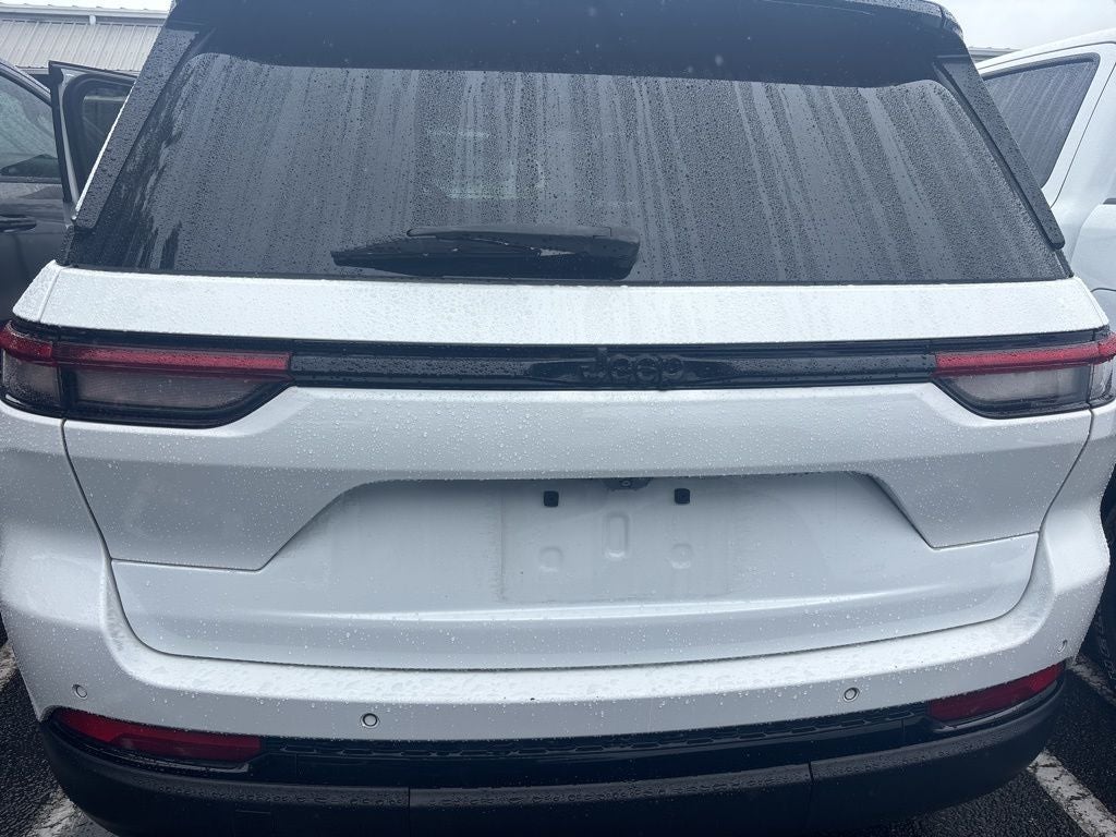 2022 Jeep Grand Cherokee Altitude