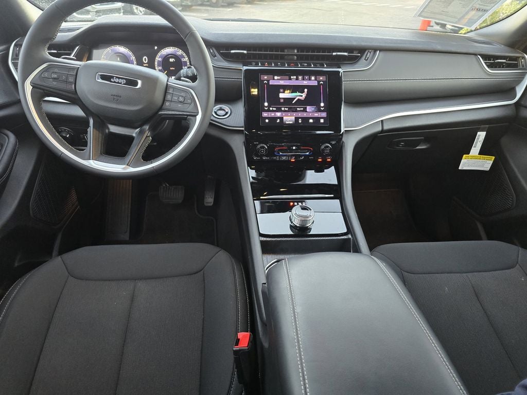 2025 Jeep Grand Cherokee L Laredo