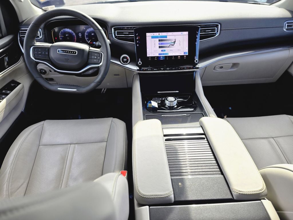 2024 Jeep Wagoneer Base