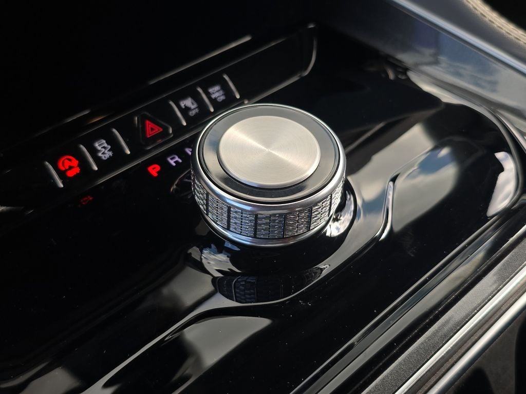 2024 Jeep Wagoneer Base