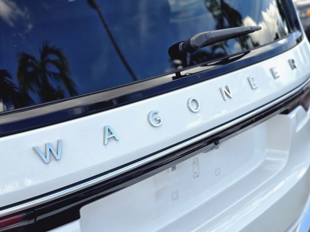 2024 Jeep Wagoneer Base