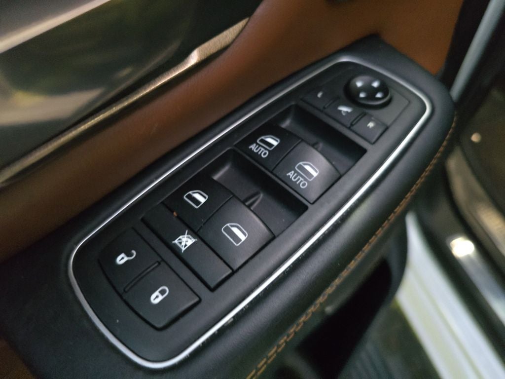 2019 RAM 1500 Laramie Longhorn