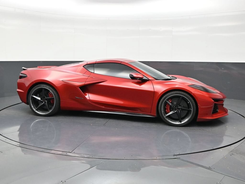 2025 Chevrolet Corvette E-Ray 2LZ
