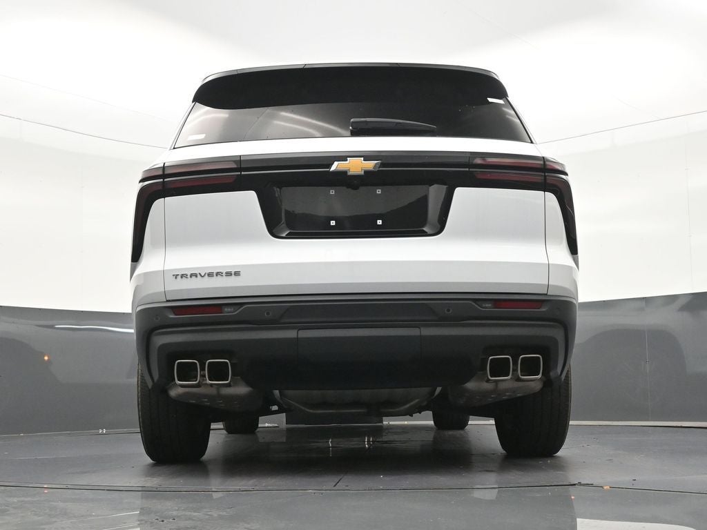 2024 Chevrolet Traverse LS