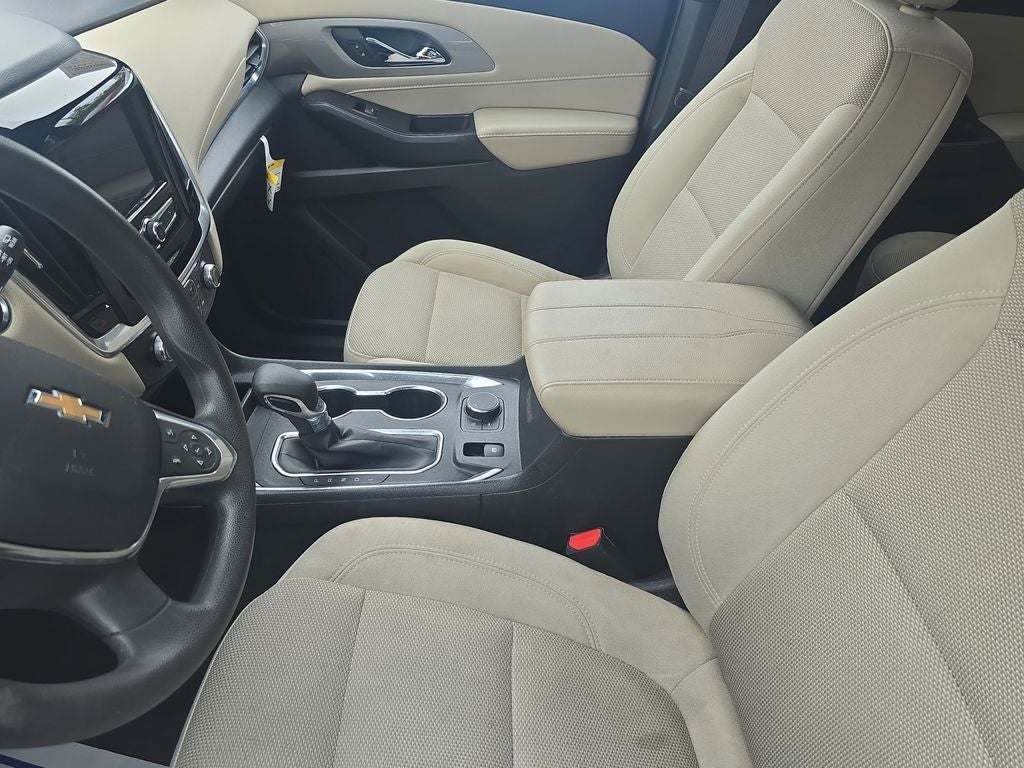 2022 Chevrolet Traverse LS