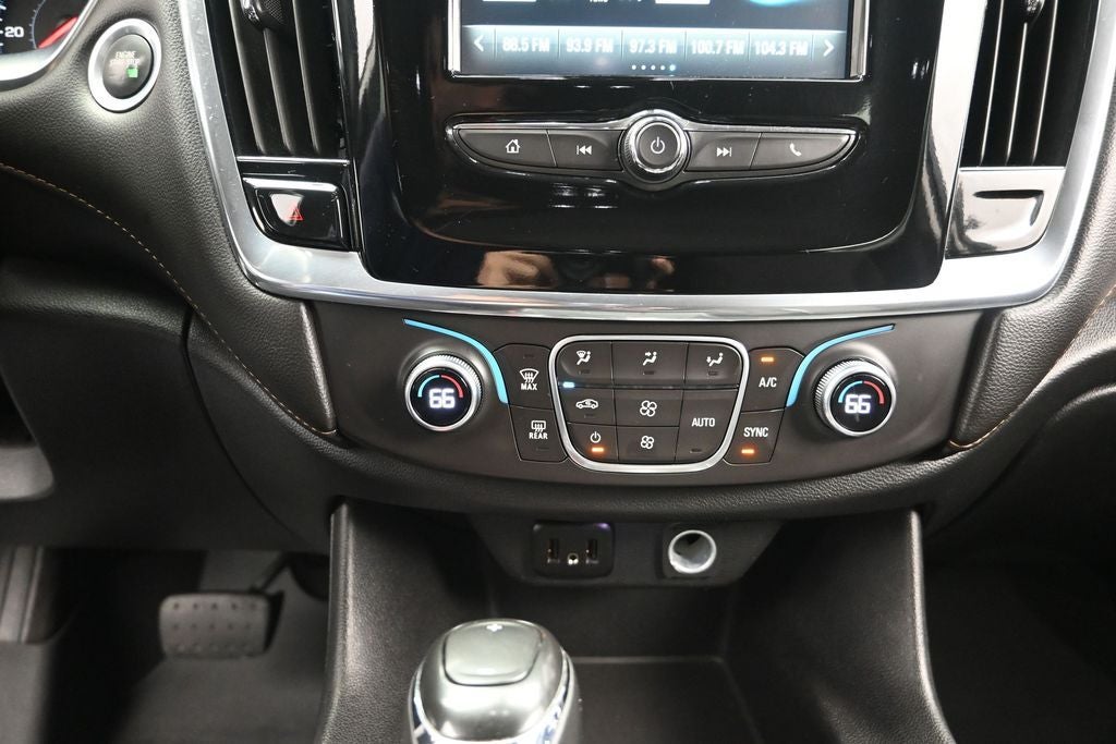 2018 Chevrolet Traverse LT Cloth w/1LT
