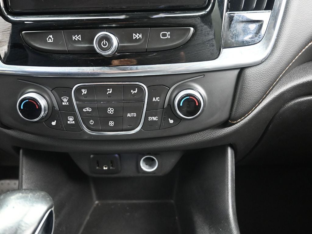 2021 Chevrolet Traverse LT Leather