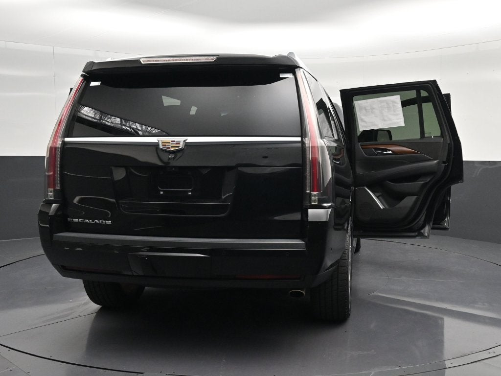 2019 Cadillac Escalade Luxury