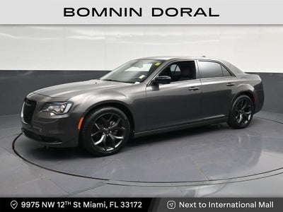 2022 Chrysler 300 Touring