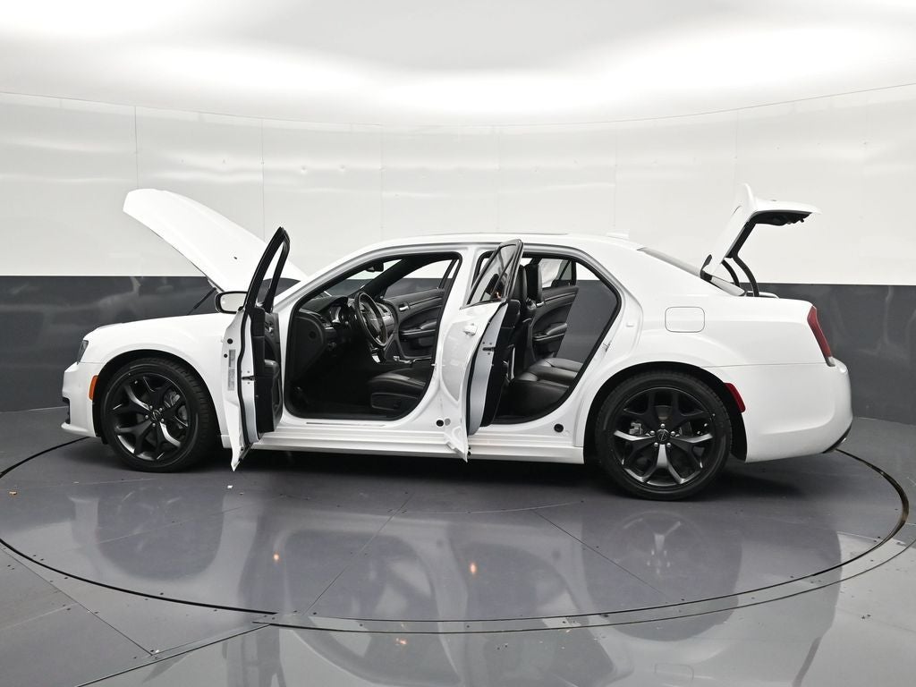 2023 Chrysler 300 S