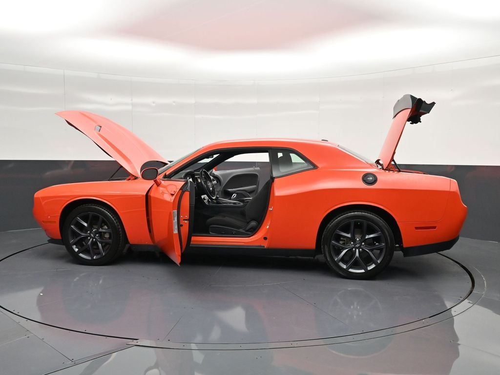 2021 Dodge Challenger SXT