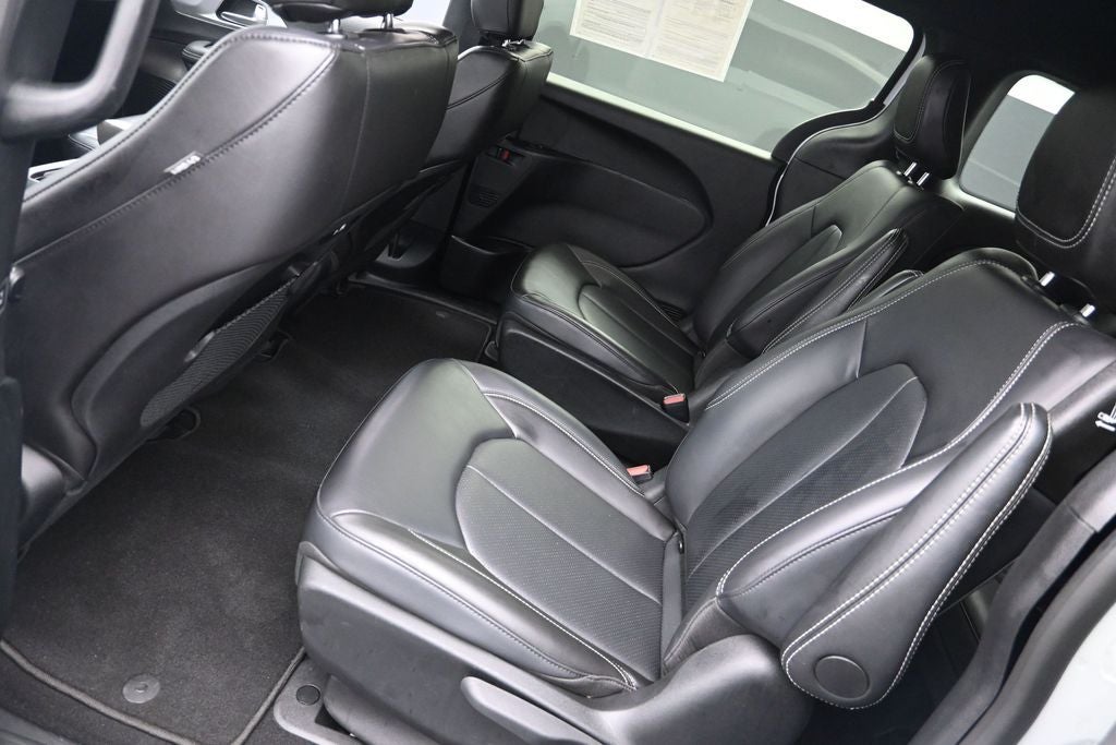 2024 Chrysler Pacifica Hybrid Select Premium S Appearance