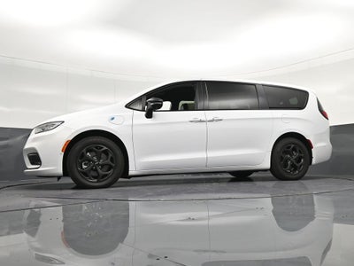 2024 Chrysler Pacifica Hybrid Select Premium S Appearance