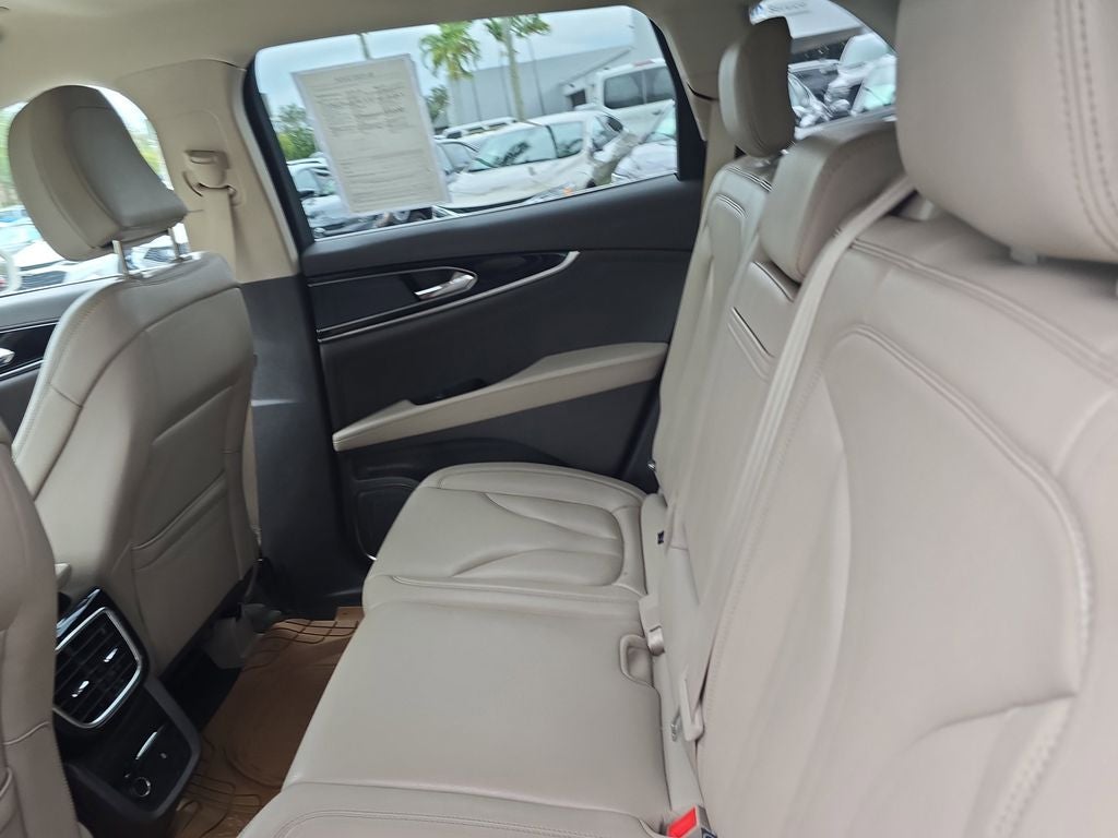 2022 Lincoln Nautilus Standard