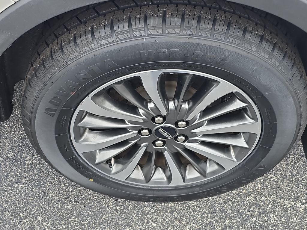 2022 Lincoln Nautilus Standard