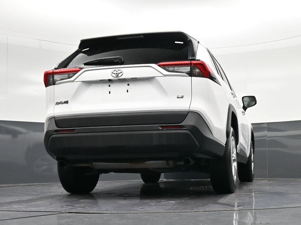 2020 Toyota RAV4 LE