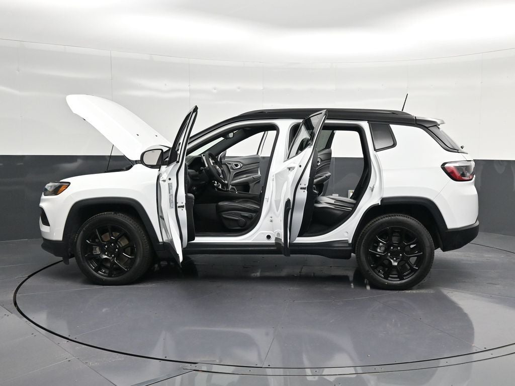 2023 Jeep Compass Altitude