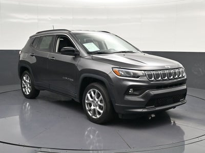 2022 Jeep Compass Latitude Lux