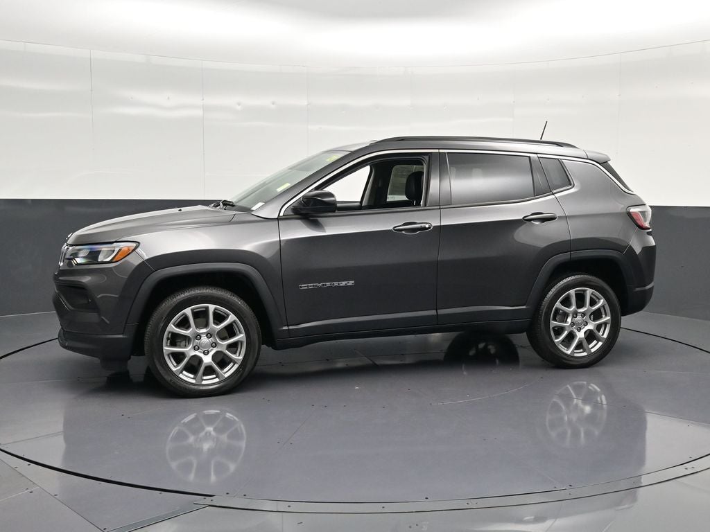 2022 Jeep Compass Latitude Lux