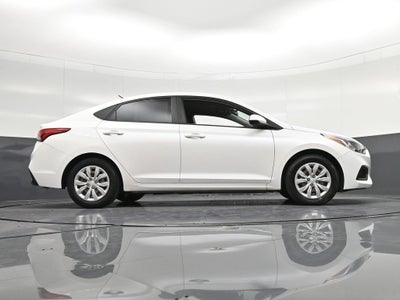 2019 Hyundai Accent SE