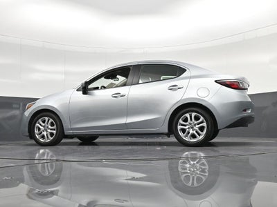 2017 Toyota Yaris iA Base