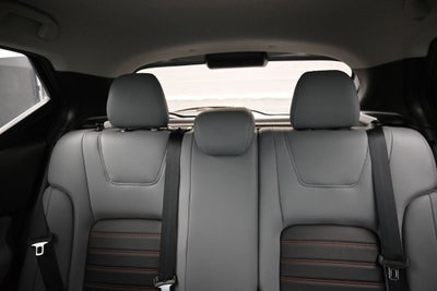 2022 Nissan Kicks SR