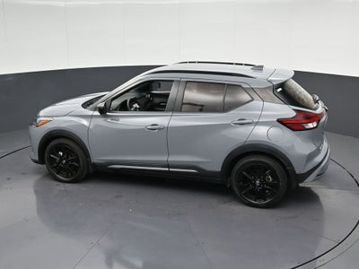 2022 Nissan Kicks SR