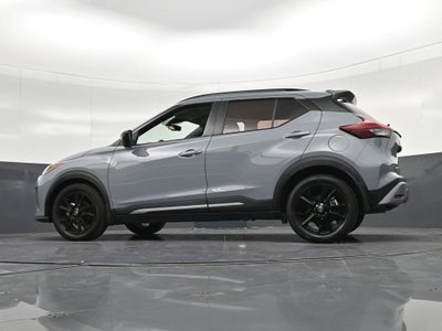 2022 Nissan Kicks SR