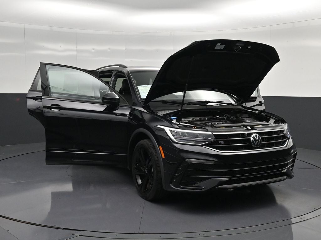2023 Volkswagen Tiguan 2.0T SE R-Line Black