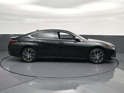 2025 Lexus ES 300h