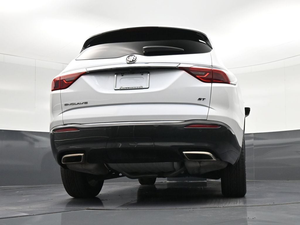 2024 Buick Enclave Essence