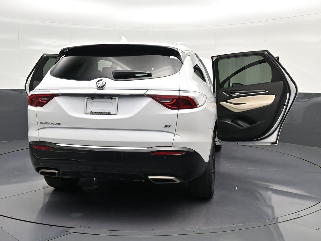 2024 Buick Enclave Essence